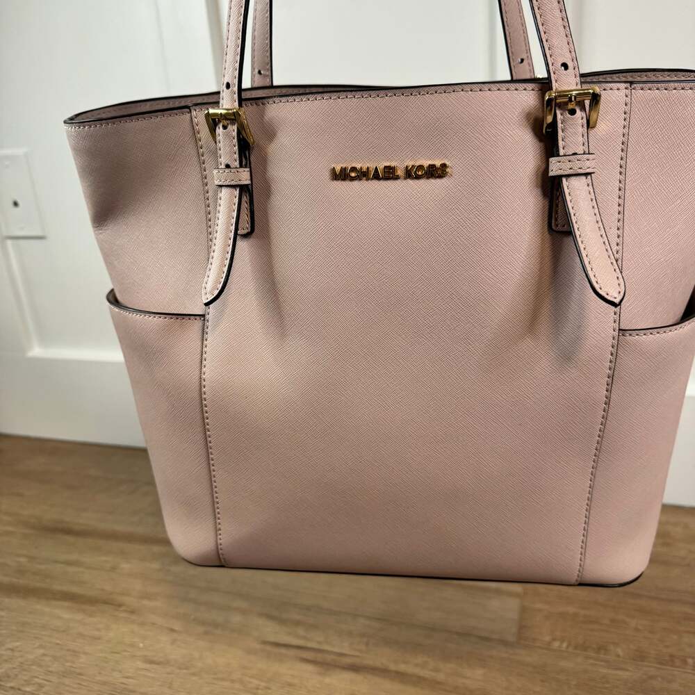 Michael Kors Charlotte Large Top Zip Saffiano Leather Tote in Powder Blush - Picture 2 of 16